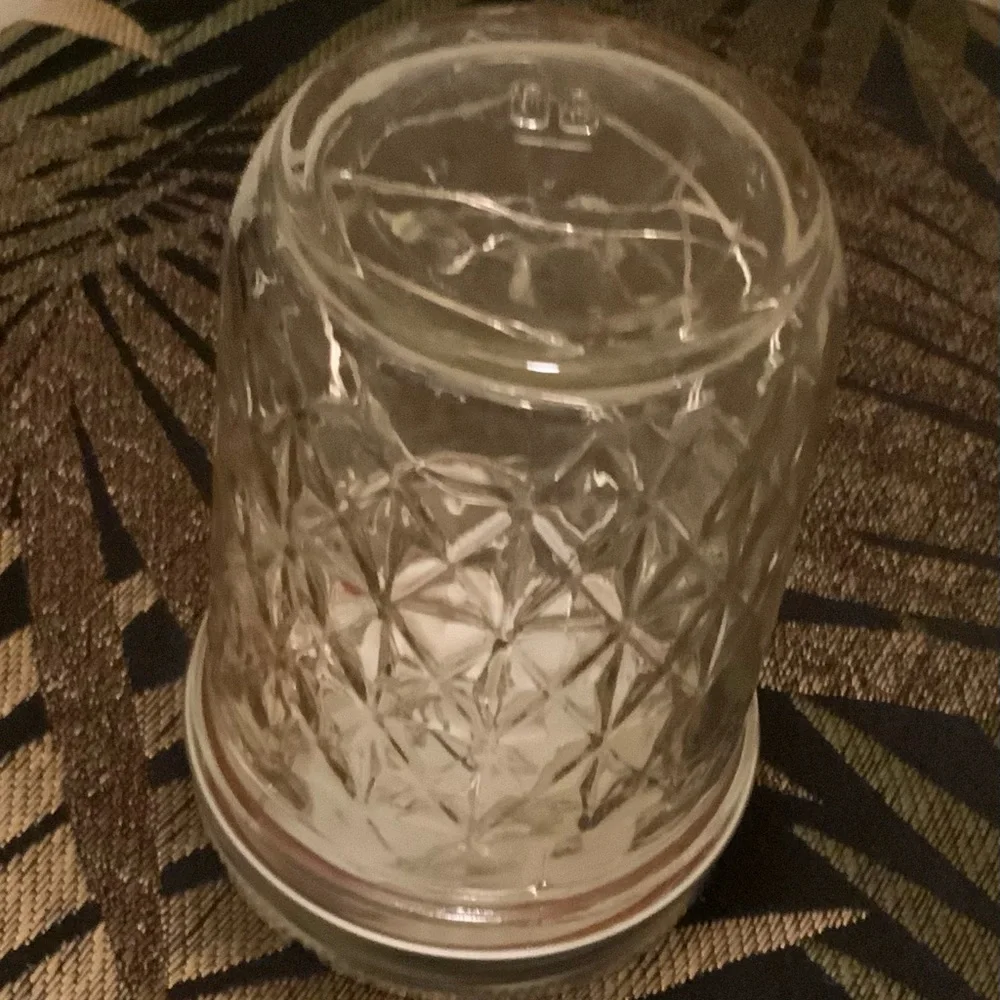 WHITE 1/2 PINT MASON JAR w/ LED FAIRY-LIGHTS/HANDMADE - Picture 5 of 9